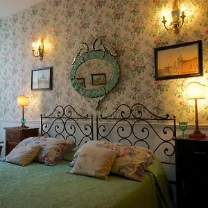 2* Couette-café Arco Dei Tolomei